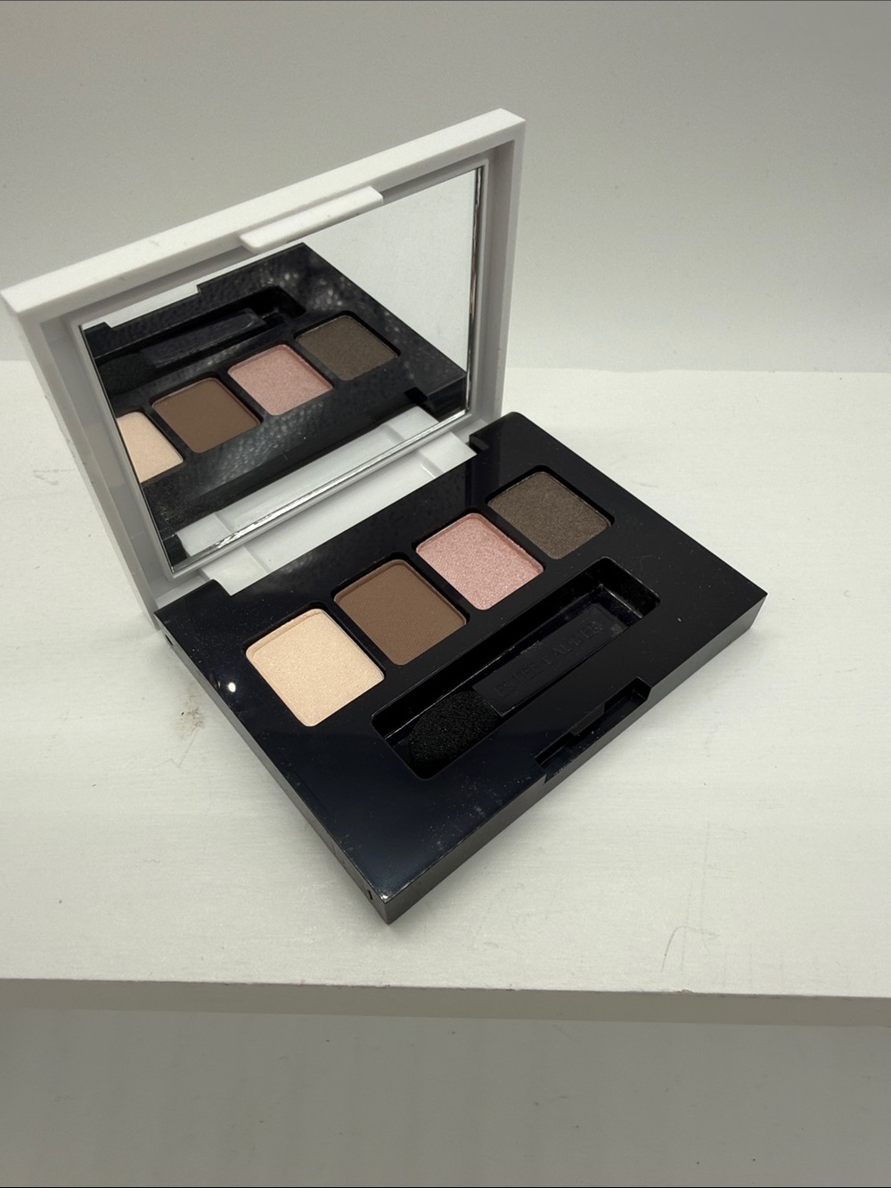 Estée Lauder Pure Color Envy Sculpting Eyeshadow Insolent Iv Amber Cheeky Power